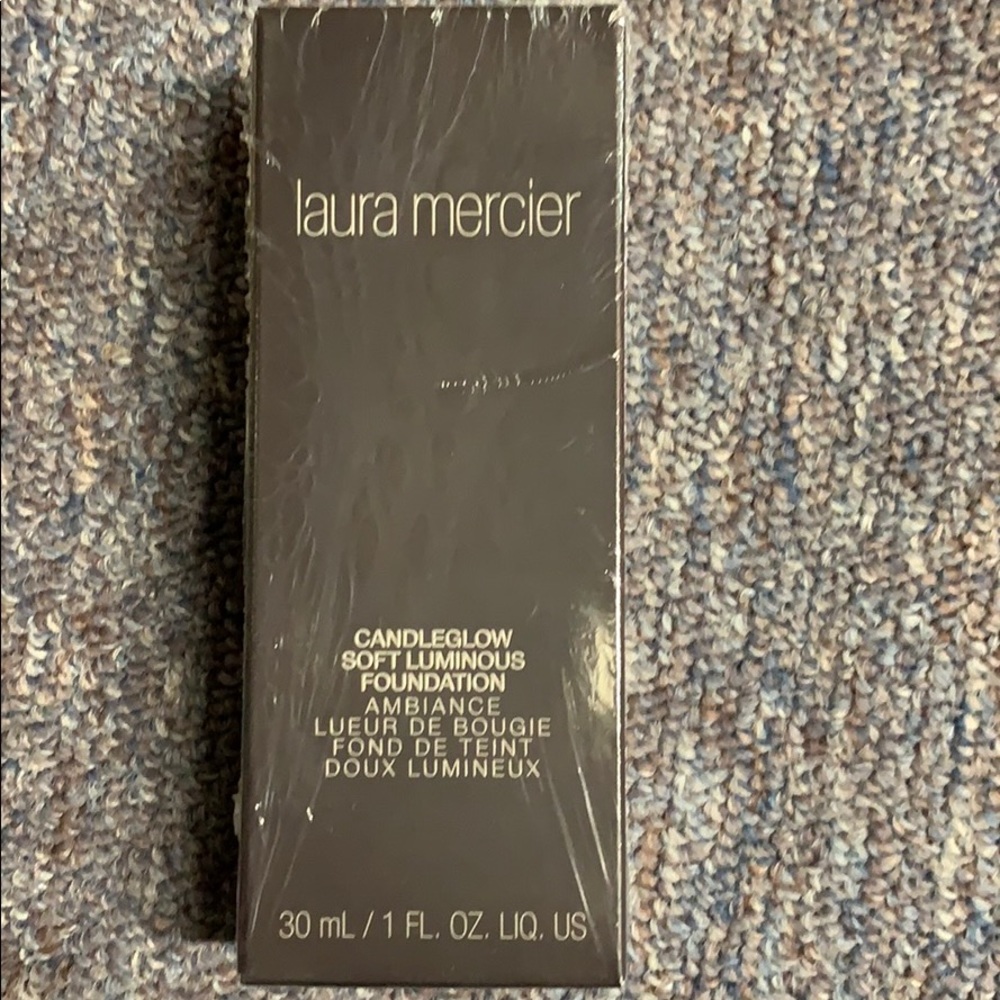 Laura mercier candle glow foundation buff NIB
